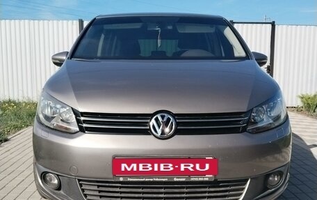 Volkswagen Touran III, 2011 год, 1 100 000 рублей, 4 фотография