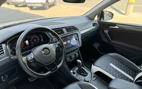 Volkswagen Tiguan II, 2020 год, 3 180 000 рублей, 7 фотография