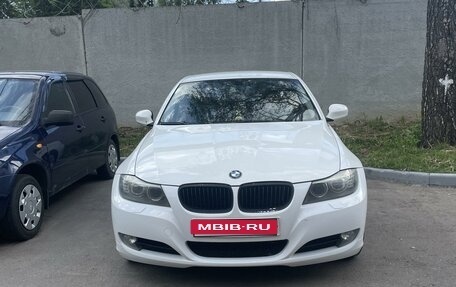 BMW 3 серия, 2008 год, 900 000 рублей, 1 фотография