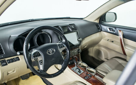 Toyota Highlander III, 2012 год, 2 450 000 рублей, 13 фотография