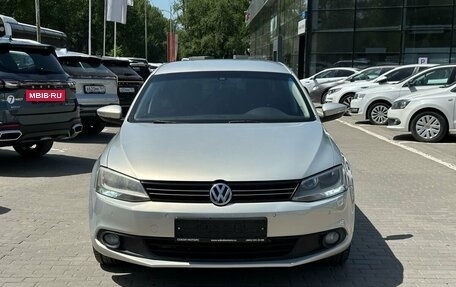 Volkswagen Jetta VI, 2011 год, 1 099 000 рублей, 2 фотография