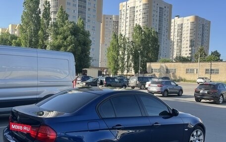 BMW 3 серия, 2011 год, 1 250 000 рублей, 6 фотография