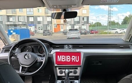 Volkswagen Passat B8 рестайлинг, 2018 год, 1 950 000 рублей, 14 фотография