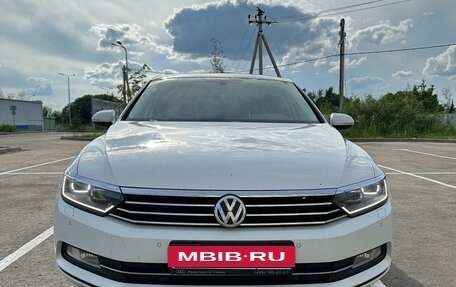 Volkswagen Passat B8 рестайлинг, 2018 год, 1 950 000 рублей, 2 фотография
