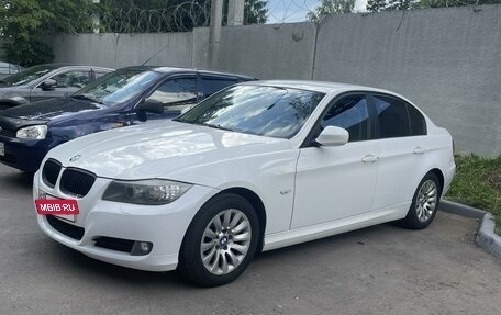 BMW 3 серия, 2008 год, 900 000 рублей, 2 фотография