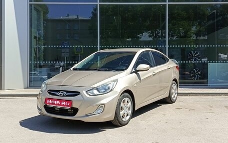 Hyundai Solaris II рестайлинг, 2011 год, 780 000 рублей, 1 фотография