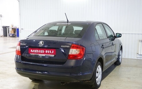 Skoda Rapid I, 2015 год, 900 000 рублей, 3 фотография