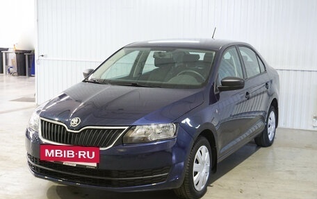 Skoda Rapid I, 2015 год, 900 000 рублей, 7 фотография