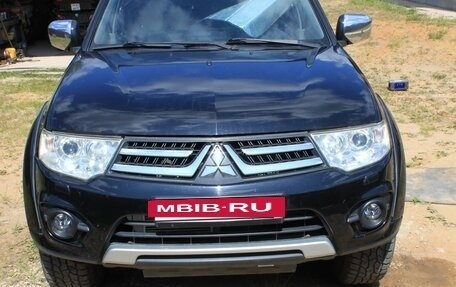 Mitsubishi Pajero Sport II рестайлинг, 2014 год, 2 030 000 рублей, 2 фотография