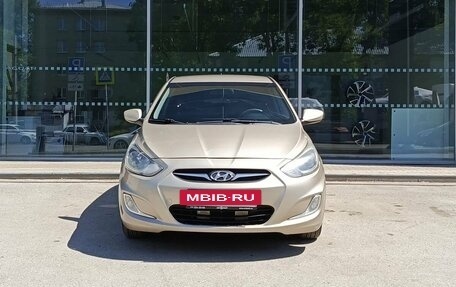 Hyundai Solaris II рестайлинг, 2011 год, 780 000 рублей, 2 фотография