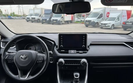 Toyota RAV4, 2021 год, 4 090 000 рублей, 8 фотография