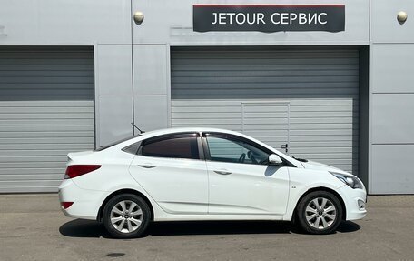 Hyundai Solaris II рестайлинг, 2016 год, 1 094 000 рублей, 3 фотография