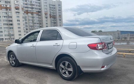 Toyota Corolla, 2011 год, 950 000 рублей, 8 фотография