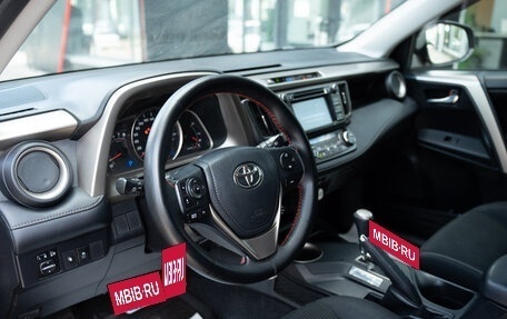 Toyota RAV4, 2014 год, 2 082 000 рублей, 21 фотография