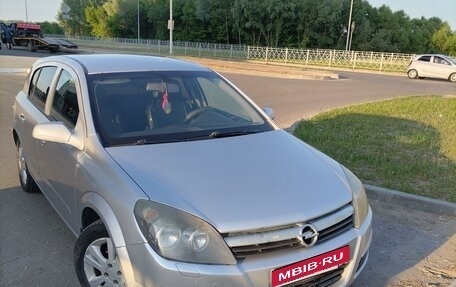 Opel Astra H, 2005 год, 370 000 рублей, 1 фотография