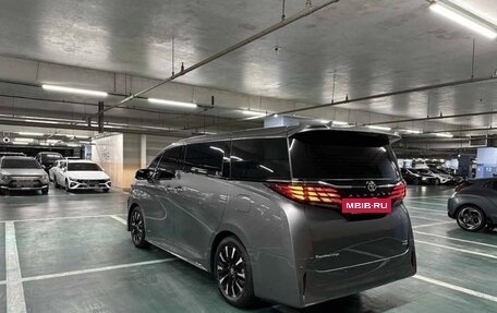 Toyota Alphard, 2023 год, 19 800 000 рублей, 3 фотография