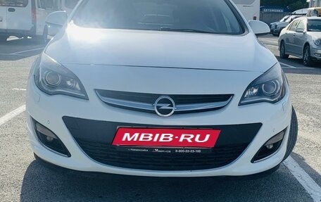 Opel Astra J, 2013 год, 860 000 рублей, 4 фотография