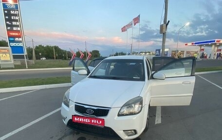 KIA Rio II, 2011 год, 630 000 рублей, 1 фотография