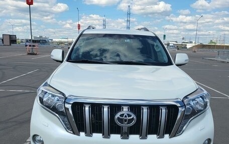 Toyota Land Cruiser Prado 150 рестайлинг 2, 2016 год, 4 850 000 рублей, 1 фотография