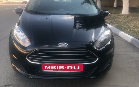 Ford Fiesta, 2015 год, 925 000 рублей, 2 фотография