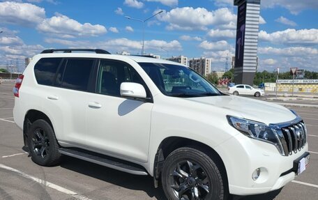 Toyota Land Cruiser Prado 150 рестайлинг 2, 2016 год, 4 850 000 рублей, 2 фотография