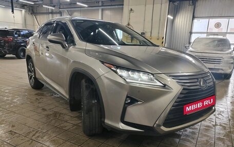 Lexus RX IV рестайлинг, 2017 год, 4 530 000 рублей, 2 фотография