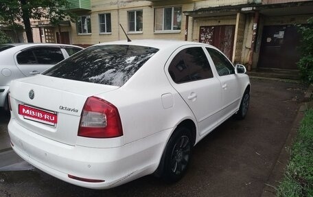 Skoda Octavia, 2011 год, 990 000 рублей, 2 фотография