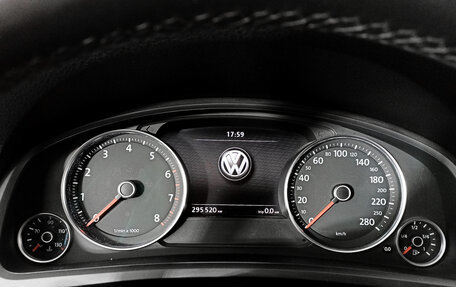 Volkswagen Touareg III, 2012 год, 2 388 000 рублей, 12 фотография