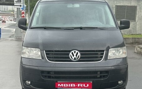 Volkswagen Multivan T5, 2005 год, 2 100 000 рублей, 2 фотография