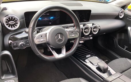 Mercedes-Benz A-Класс, 2019 год, 3 049 000 рублей, 7 фотография