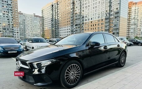 Mercedes-Benz A-Класс, 2019 год, 2 100 000 рублей, 4 фотография