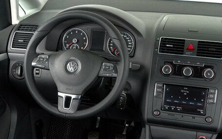 Volkswagen Touran III, 2013 год, 1 135 000 рублей, 7 фотография