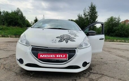 Peugeot 208 II, 2013 год, 700 000 рублей, 2 фотография