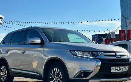 Mitsubishi Outlander III рестайлинг 3, 2017 год, 2 145 990 рублей, 1 фотография