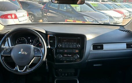 Mitsubishi Outlander III рестайлинг 3, 2017 год, 2 145 990 рублей, 8 фотография