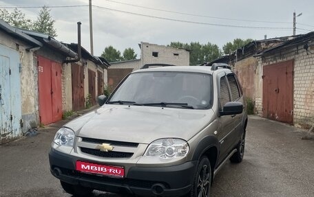 Chevrolet Niva I рестайлинг, 2013 год, 700 000 рублей, 1 фотография