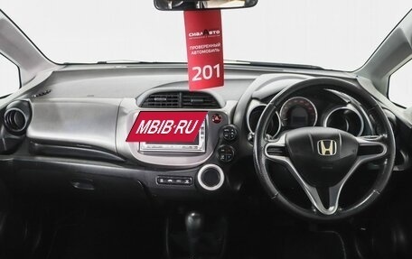 Honda Fit III, 2010 год, 720 000 рублей, 11 фотография