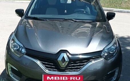 Renault Kaptur I рестайлинг, 2016 год, 1 250 000 рублей, 2 фотография