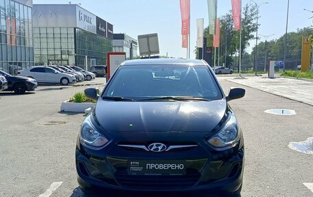 Hyundai Solaris II рестайлинг, 2013 год, 820 700 рублей, 2 фотография