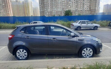 KIA Rio III рестайлинг, 2013 год, 900 000 рублей, 3 фотография