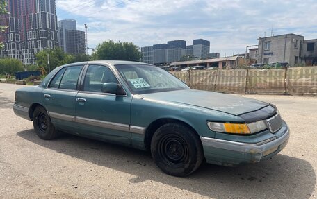 Mercury Grand Marquis II, 1993 год, 350 000 рублей, 2 фотография