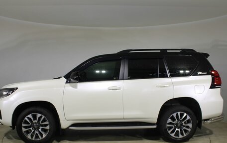 Toyota Land Cruiser Prado 150 рестайлинг 2, 2022 год, 7 899 000 рублей, 8 фотография