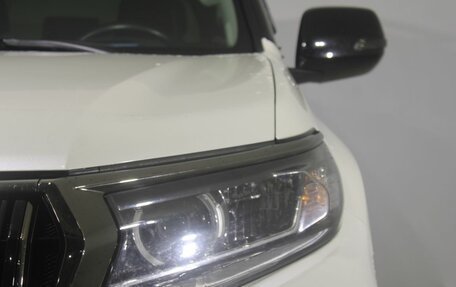 Toyota Land Cruiser Prado 150 рестайлинг 2, 2022 год, 7 899 000 рублей, 15 фотография