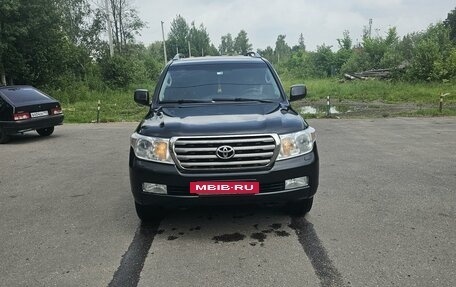 Toyota Land Cruiser 200, 2011 год, 3 050 000 рублей, 2 фотография