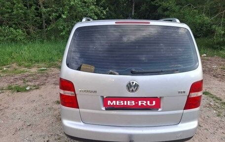 Volkswagen Touran III, 2004 год, 570 000 рублей, 7 фотография