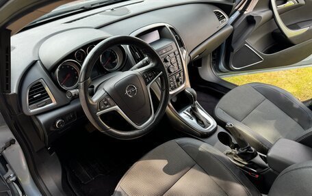 Opel Astra J, 2011 год, 1 960 000 рублей, 10 фотография