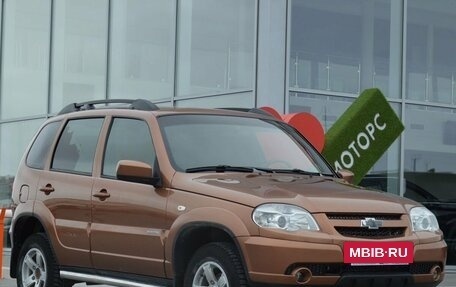 Chevrolet Niva I рестайлинг, 2018 год, 990 000 рублей, 3 фотография