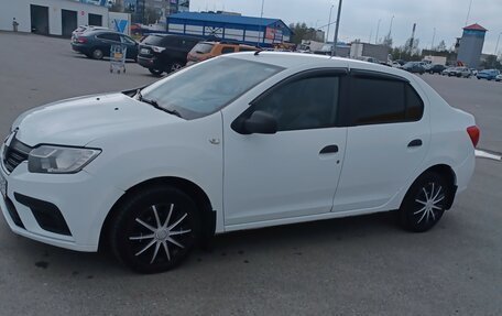 Renault Logan II, 2018 год, 480 000 рублей, 6 фотография