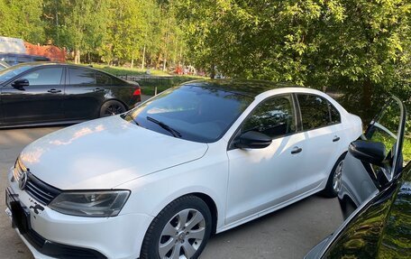 Volkswagen Jetta VI, 2011 год, 750 000 рублей, 1 фотография