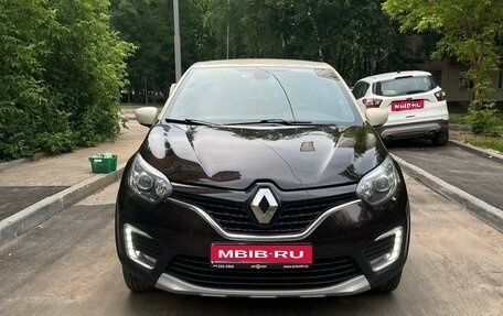 Renault Kaptur I рестайлинг, 2017 год, 1 400 000 рублей, 1 фотография